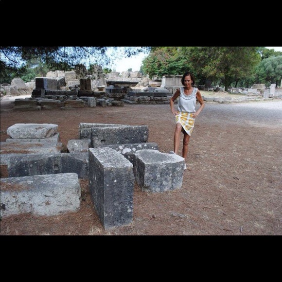 💞J Crew Skirt, Size 2. Only Dry Cleaned💞 - Picture 3 of 4